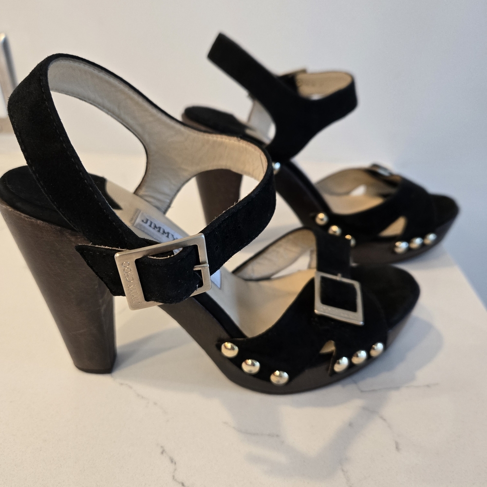 Elegant Black Heeled Sandals with Gold Accents